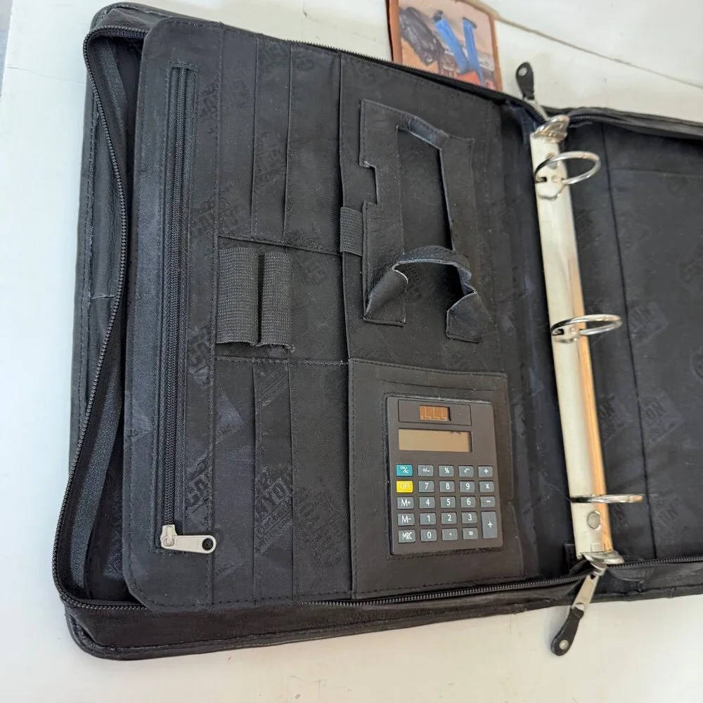 Canyon Outback Pebbled Leather Portfolio Zippered 3 Ring Binder Black GE Embosse